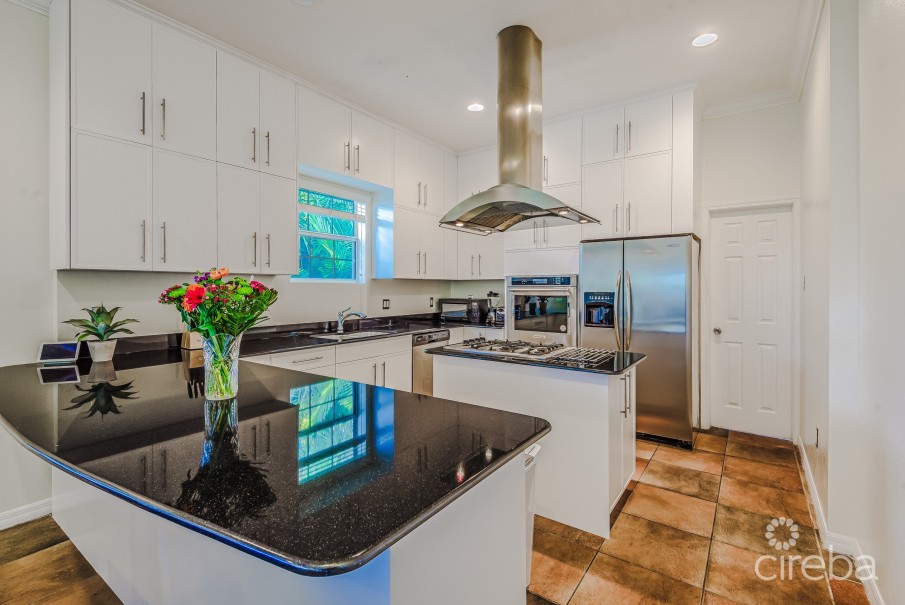 RARE OPPORTUNITY - DETACHED FAMILY HOME IN BRITANNIA REGENTS COURT - Image 8