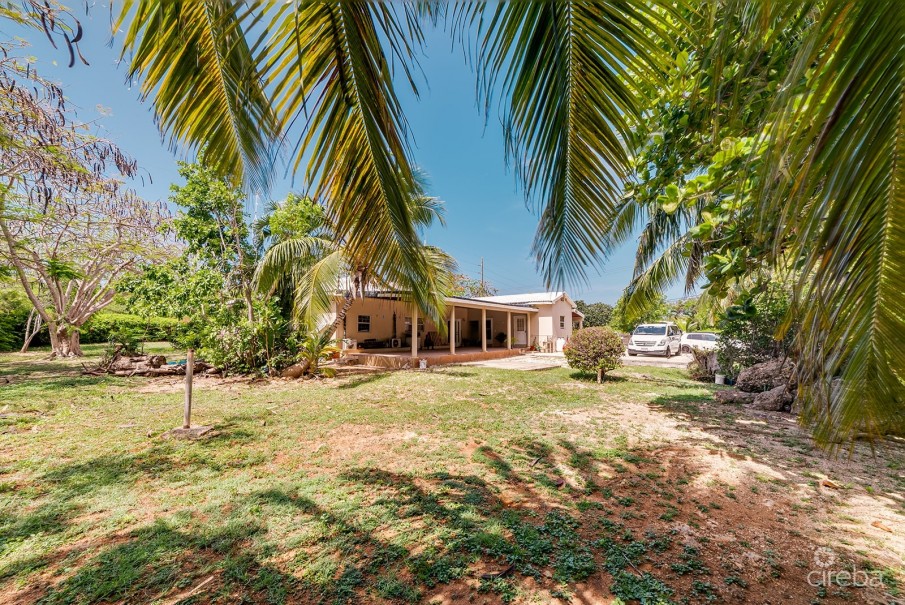 RE-DEVELOPMENT OPPORTUNITY - FIXER UPPER ON .70 ACRES - Image 20