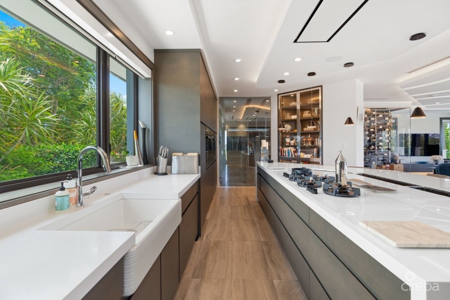 RITZ-CARLTON DECKHOUSE 9 - Image 15