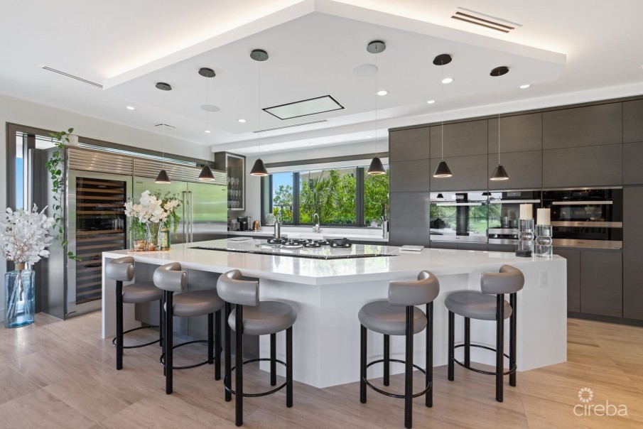 RITZ-CARLTON DECKHOUSE 9 - Image 13