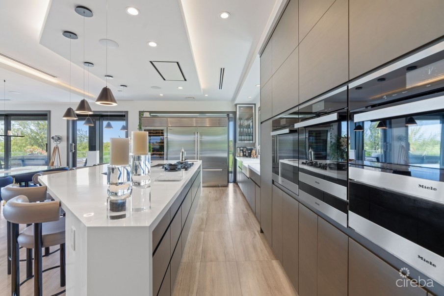 RITZ-CARLTON DECKHOUSE 9 - Image 12