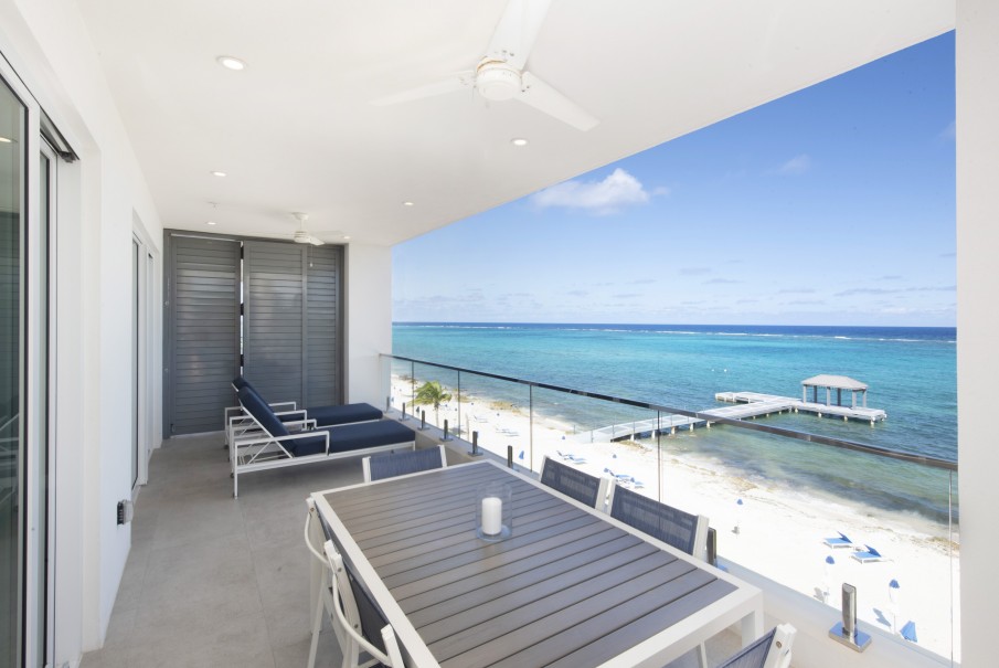 RUM POINT CLUB #308 - Image 13