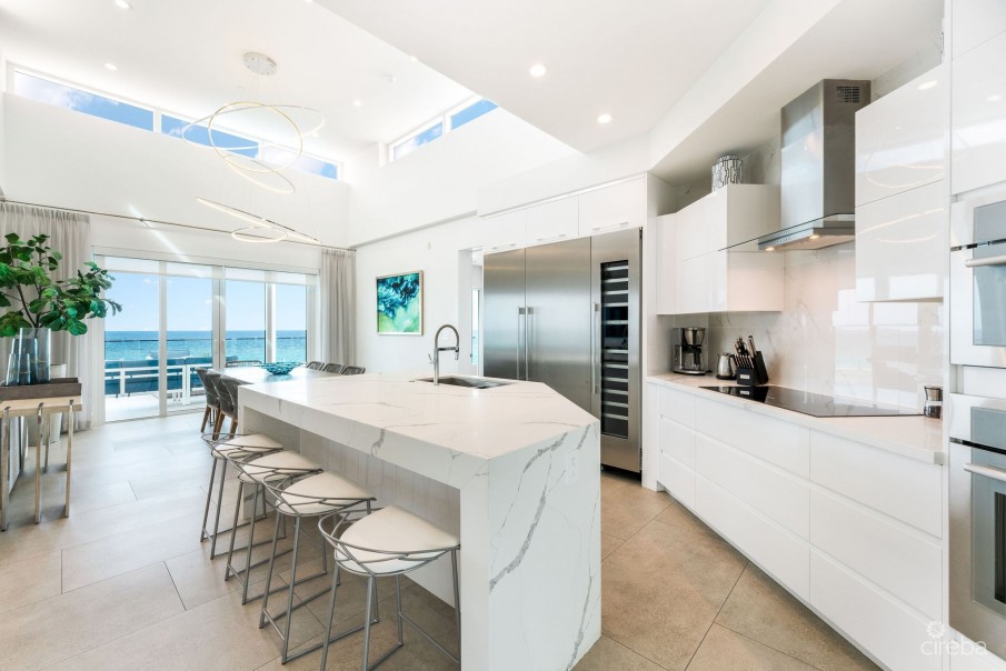 RUM POINT RESORT - PENTHOUSE #501 - Image 3