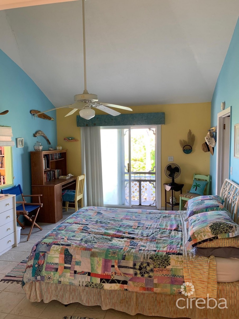 SAPPHIRE SURF - Image 13