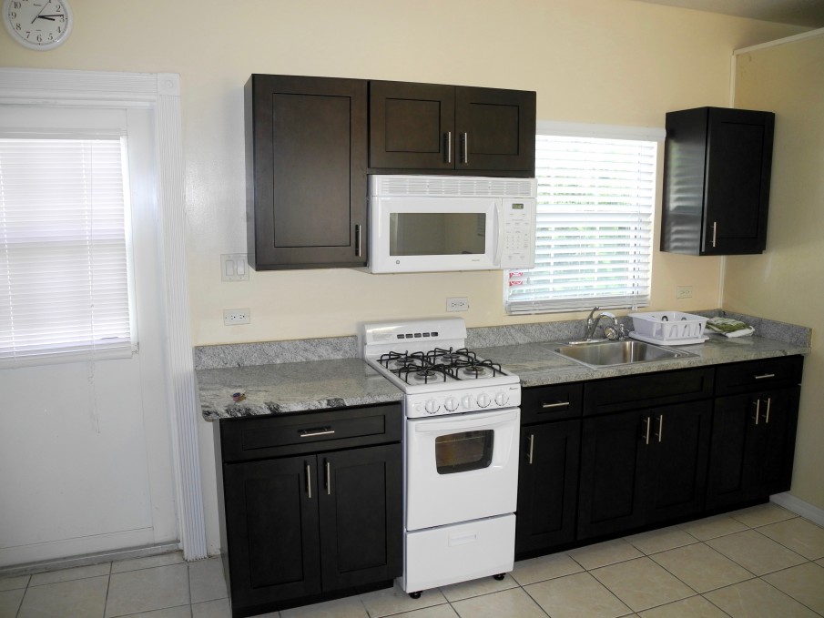 Savannah 1 bedroom 1 bath Home - Image 2