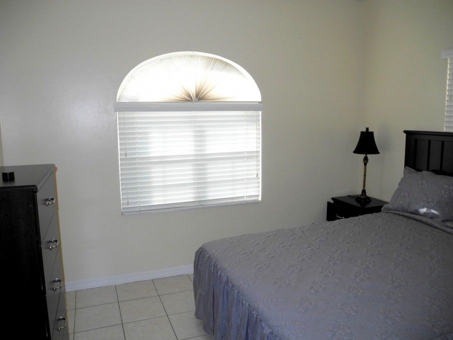 Savannah 1 bedroom 1 bath Home - Image 3