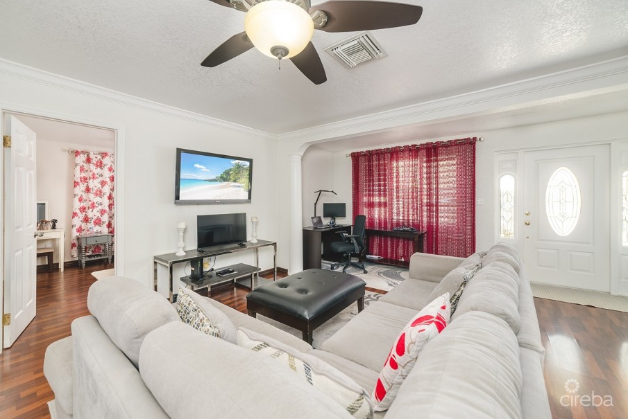 SAVANNAH 3 BED HOME WITH 1 BED RENTAL INCOME - Image 2
