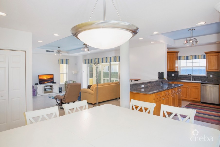 SAVANNAH BLUFF OCEANFRONT HOME - Image 10