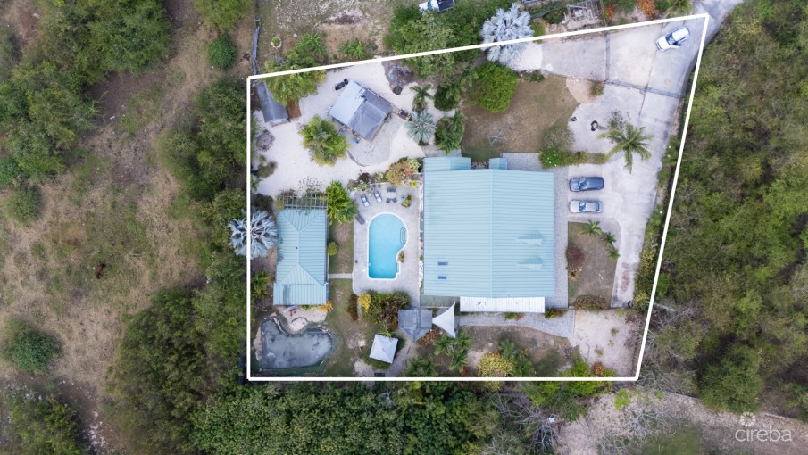 SAVANNAH HOME ON 0.73 ACRE WITH APARTMENT & POOL - Image 25