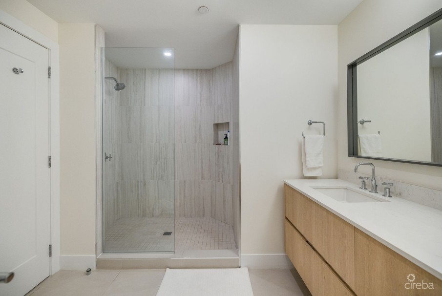 SEACREST UNIT 8 - Image 8