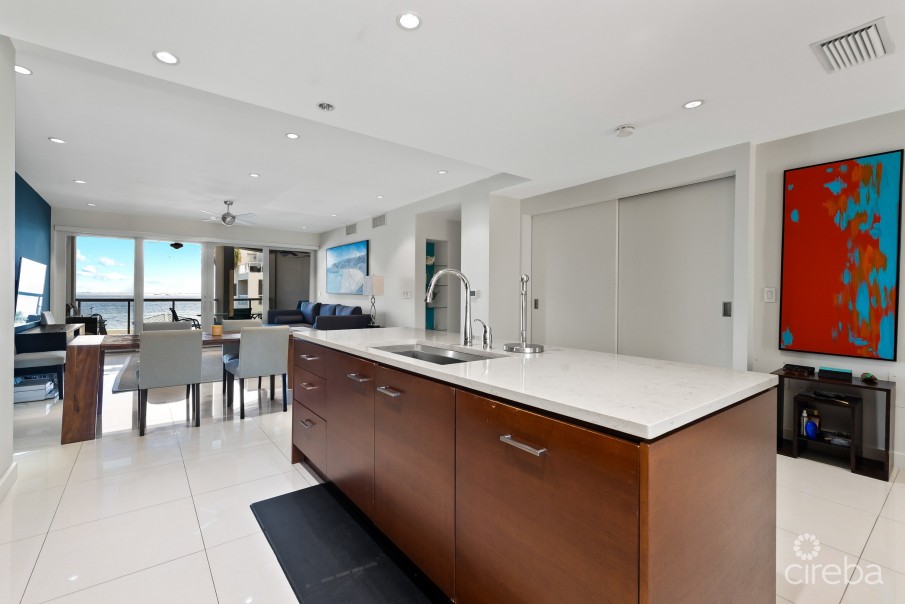 SEAVIEW 204 - Image 1
