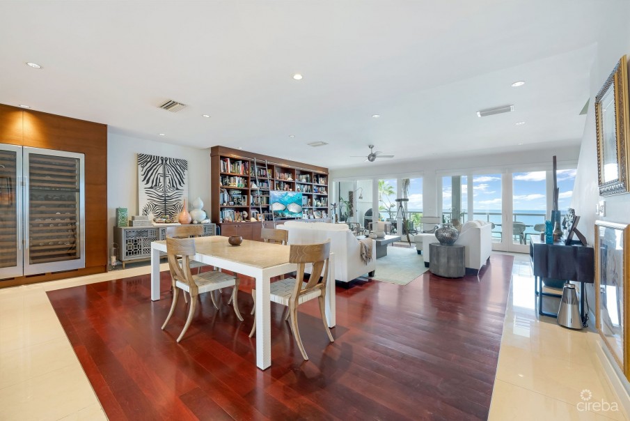SEAVIEW PENTHOUSE-HARBOURFRONT - Image 8