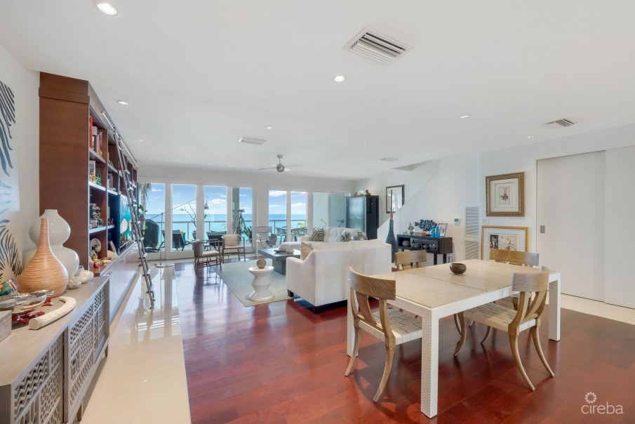 SEAVIEW PENTHOUSE-HARBOURFRONT - Image 12