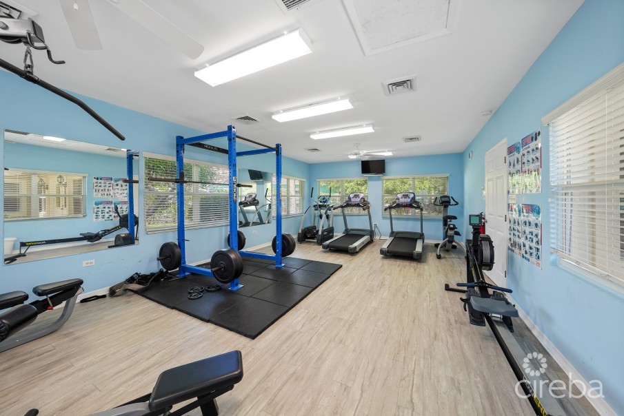 SEVEN MILE BEACHFRONT  CONDO, CAYMAN CLUB - Image 37