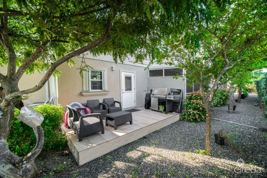 SHERIEFES GARDEN TOWNHOUSE - Image 11