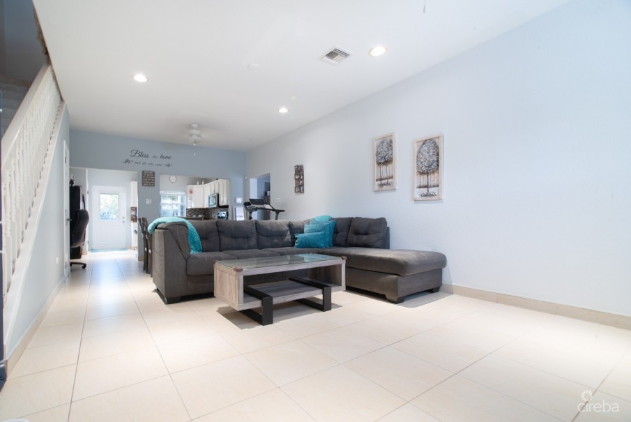 SHERIEFES GARDEN TOWNHOUSE - Image 6