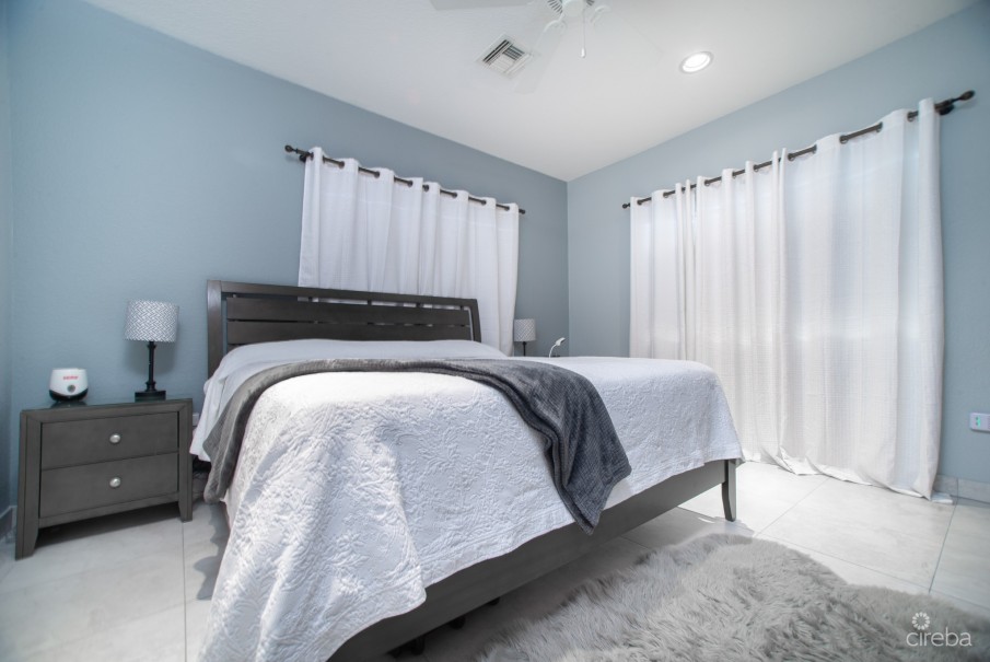 SHERIEFES GARDEN TOWNHOUSE - Image 4