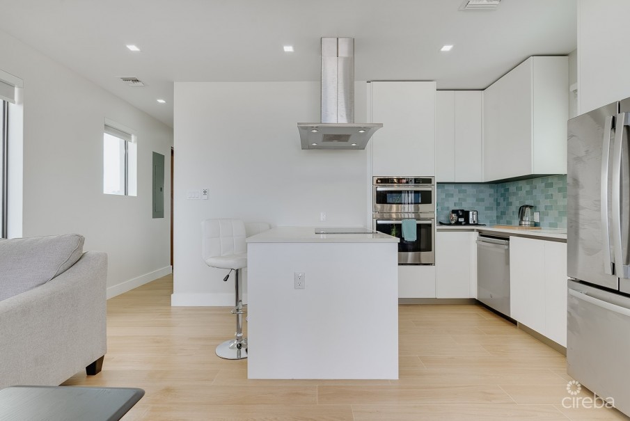 SILVER REEF RESIDENCES UNIT 1 - Image 3