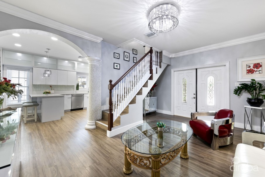 SINGLE FAMILY GEM IN NORTH SOUND ESTATES - Image 2