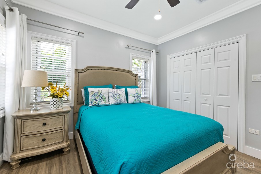SINGLE FAMILY GEM IN NORTH SOUND ESTATES - Image 4