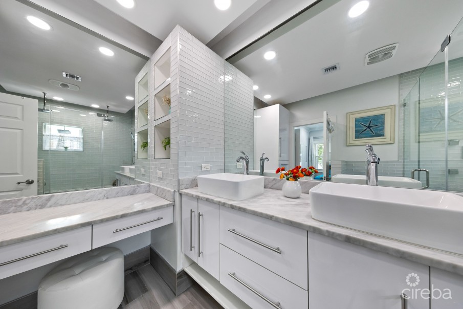 SINGLE FAMILY GEM IN NORTH SOUND ESTATES - Image 11