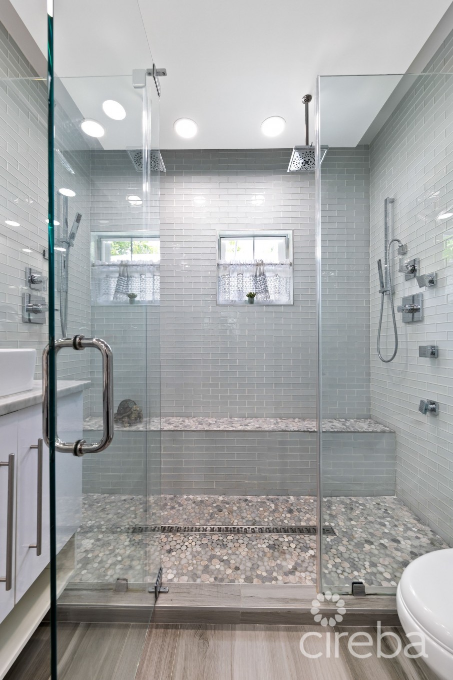 SINGLE FAMILY GEM IN NORTH SOUND ESTATES - Image 13