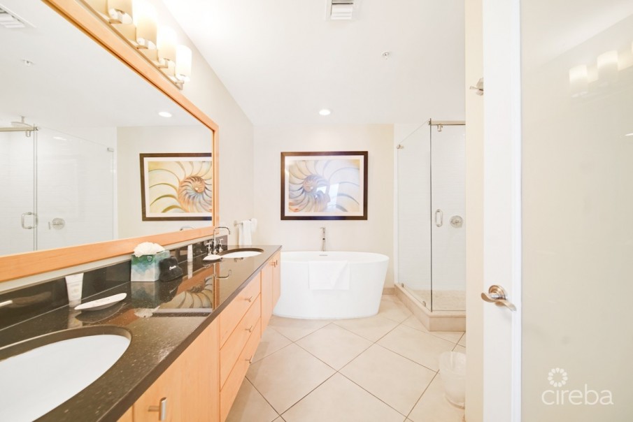 SOUTH BAY BEACH CLUB, 3BR CONDO WITH  PARKING SPACE - Image 8
