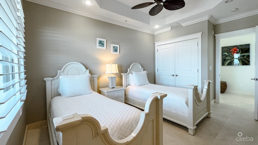 SOUTH BEACH BAY CLUB CORNER PENTHOUSE - Image 9