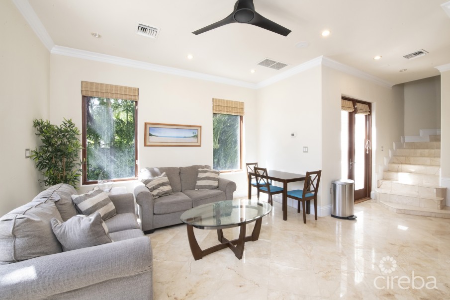 SOUTH SOUND ESTATE - Image 34