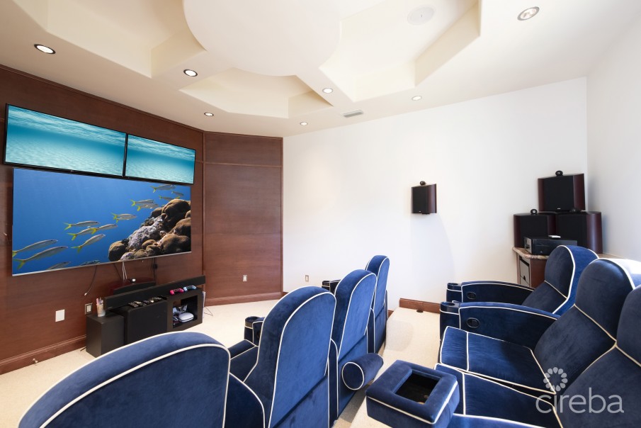 SOUTH SOUND ESTATE - Image 2