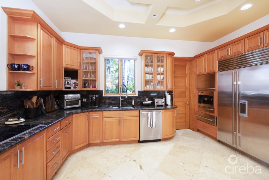 SOUTH SOUND ESTATE - Image 11