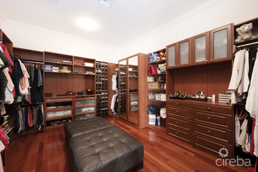 SOUTH SOUND ESTATE - Image 25