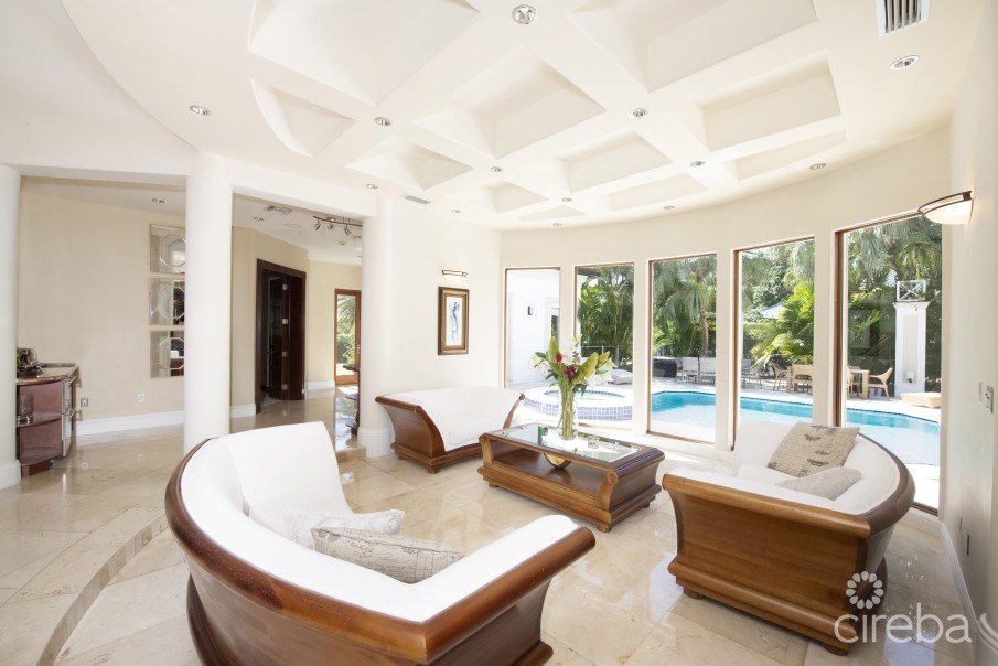 SOUTH SOUND ESTATE - Image 4
