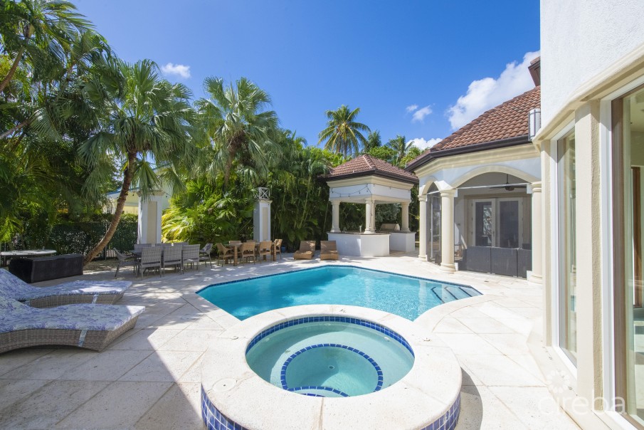 SOUTH SOUND ESTATE - Image 38