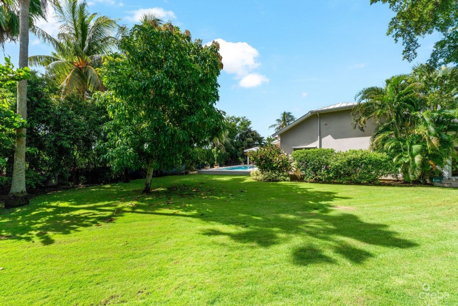 SOUTH SOUND FAMILY HOME (0.45 ACRE LOT) - Image 7