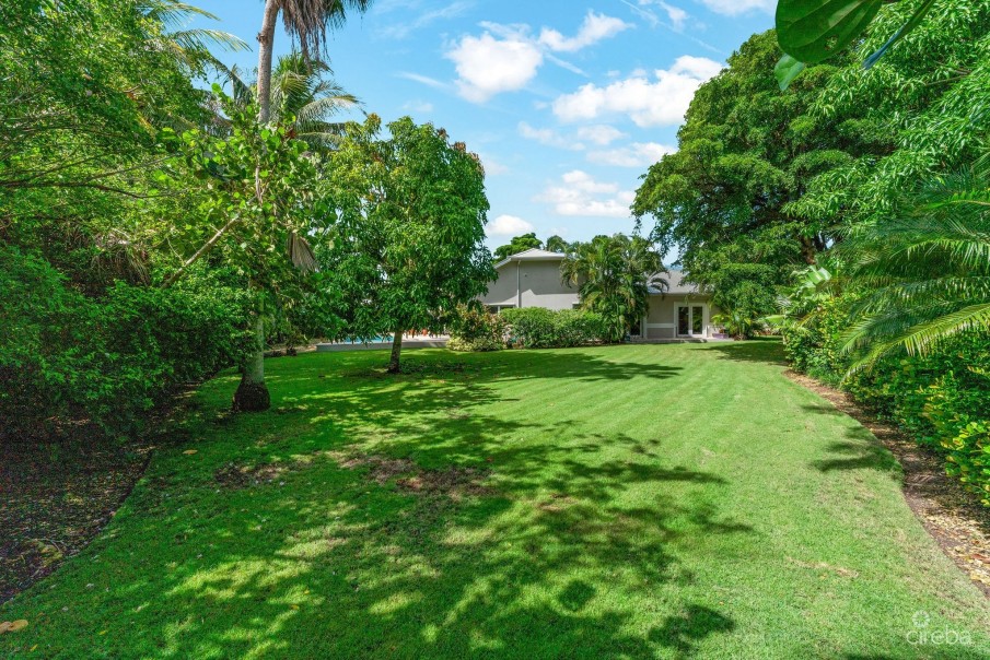SOUTH SOUND FAMILY HOME (0.45 ACRE LOT) - Image 8
