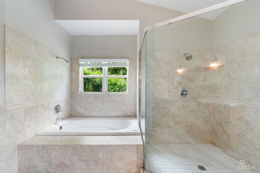 SOUTH SOUND FAMILY HOME (0.45 ACRE LOT) - Image 33