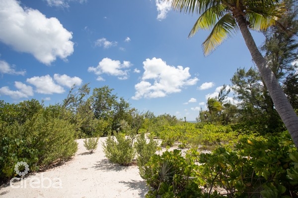 LARGE CAYMAN KAI OCEANFRONT LOT ON LITTLE SOUND WITH WATER CONNECTION - Image 8