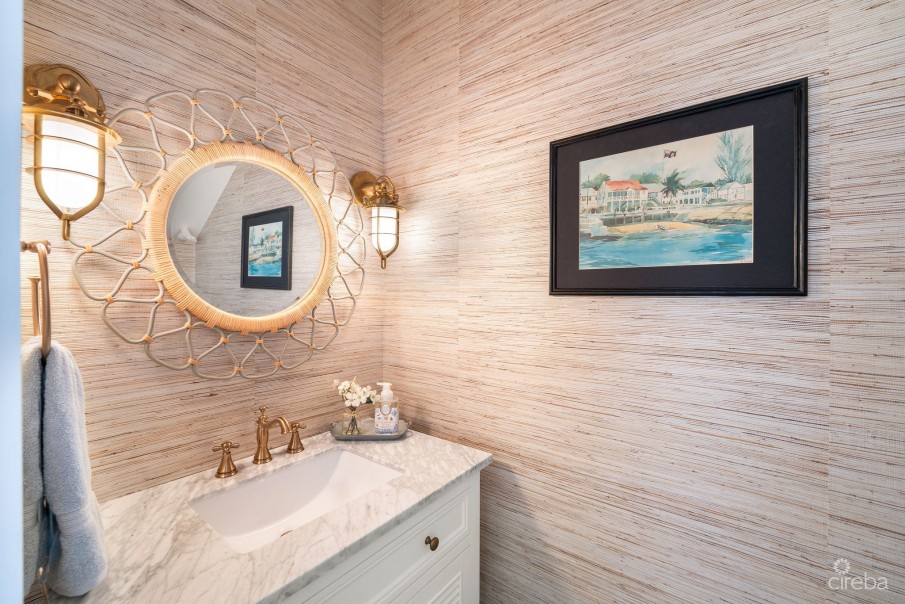 SPOTTS BEACH COTTAGE - Image 16