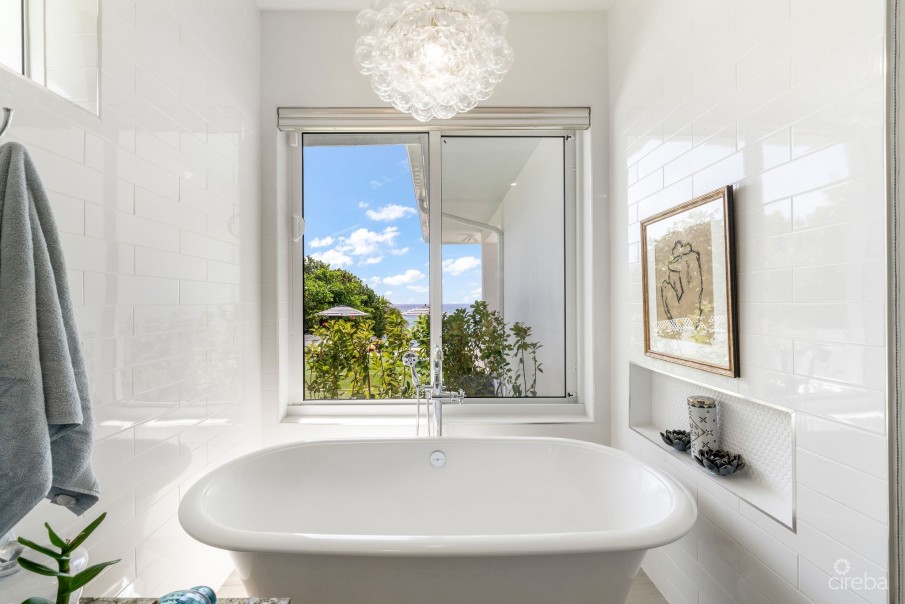 SPOTTS BEACH COTTAGE - Image 28