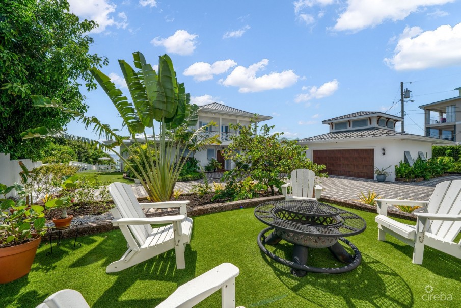 SPOTTS BEACH COTTAGE - Image 43
