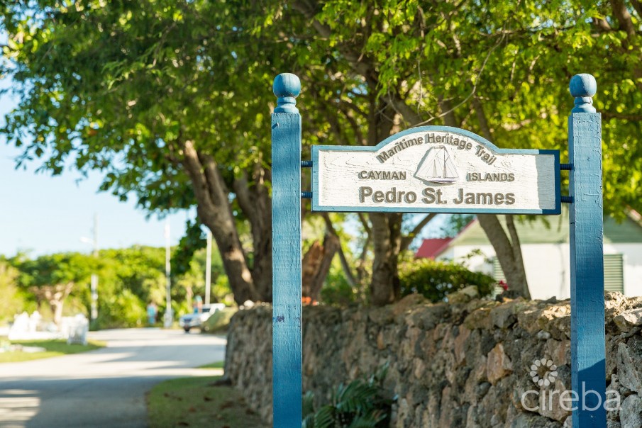 ST JAMES COURT - Image 20