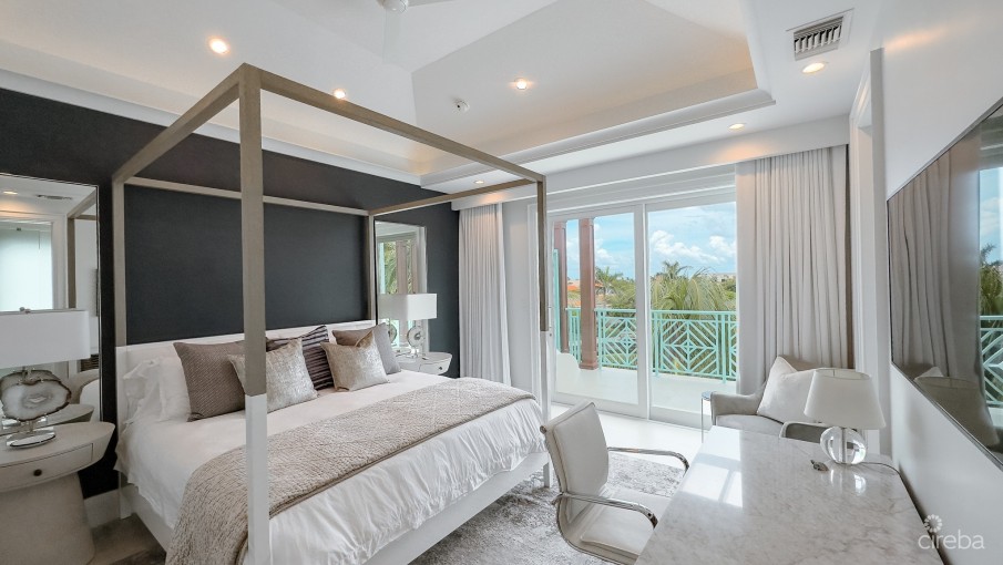 STONE ISLAND RESIDENCE YACHT CLUB - Image 9