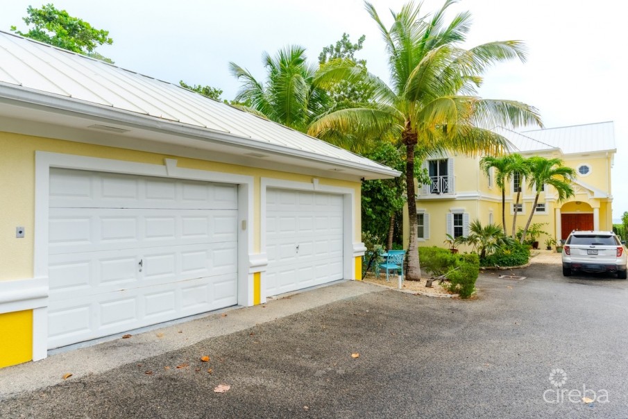 STUNNING SEAFRONT FAMILY HOME WITH POOL – 24 FEET ABOVE SEA LEVEL! - Image 16
