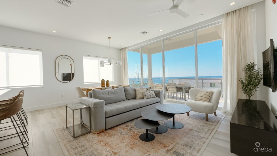 SUNSET POINT END UNIT WEST BAY - Image 10