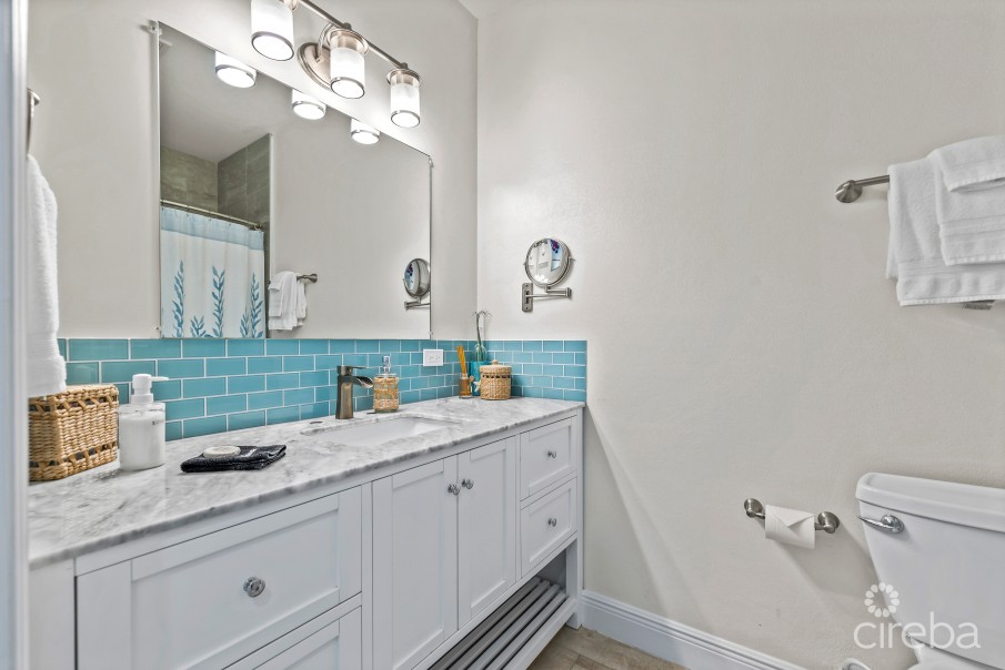 THE COTTAGES IN EAST END BED AND BREAKFAST - Image 14