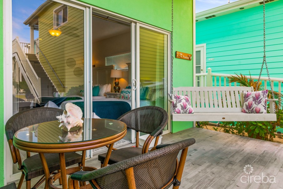THE COTTAGES IN EAST END BED AND BREAKFAST - Image 4