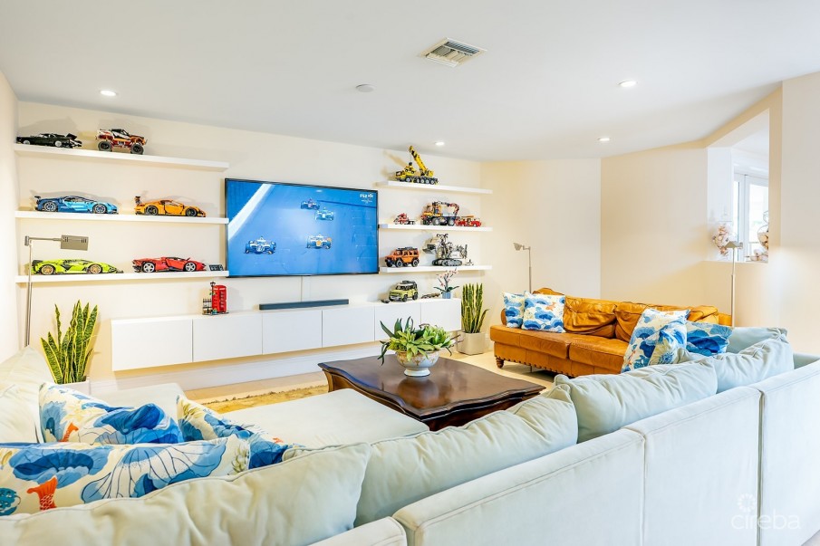 THE DOCK HOUSE | A VISTA DEL MAR & YACHT CLUB SIGNATURE RESIDENCE - Image 26