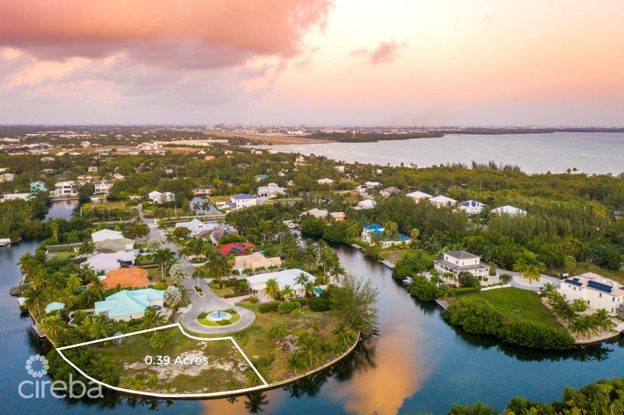 THE ISLAND 0.39 ACRES, CANAL FRONT - Image 5