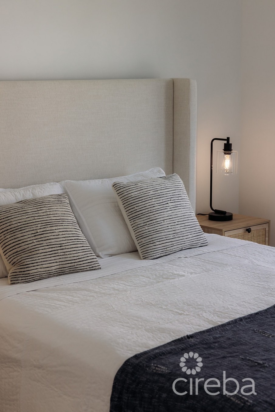 THE MEADOWS - NAESBERRY + LOFT RESIDENCE - 1 BEDROOM WITH LOFT - Image 9